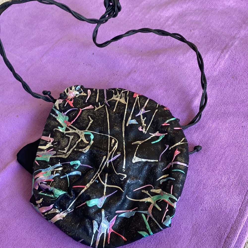Hand Painted bag - Picture 3 of 5